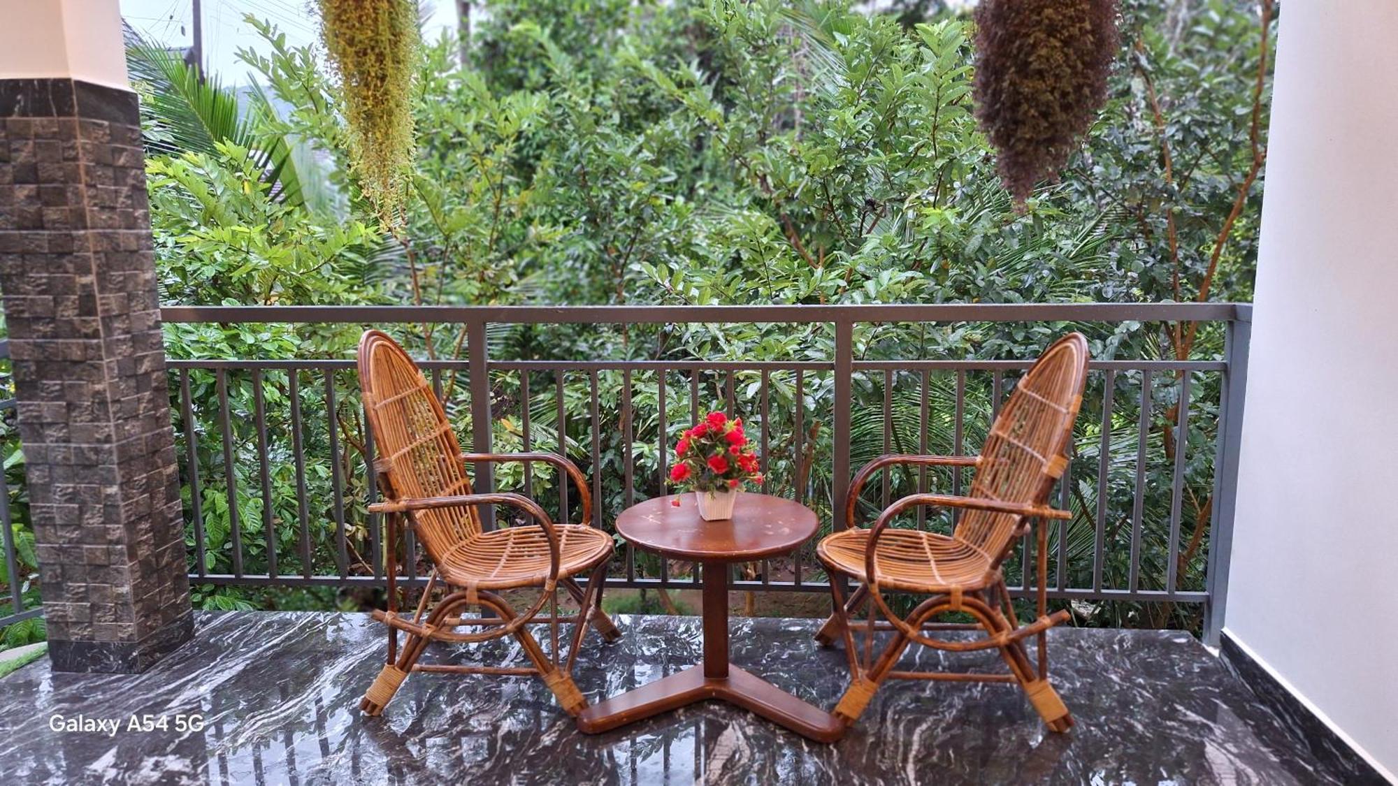 Winterhome Homestay 무나르 외부 사진